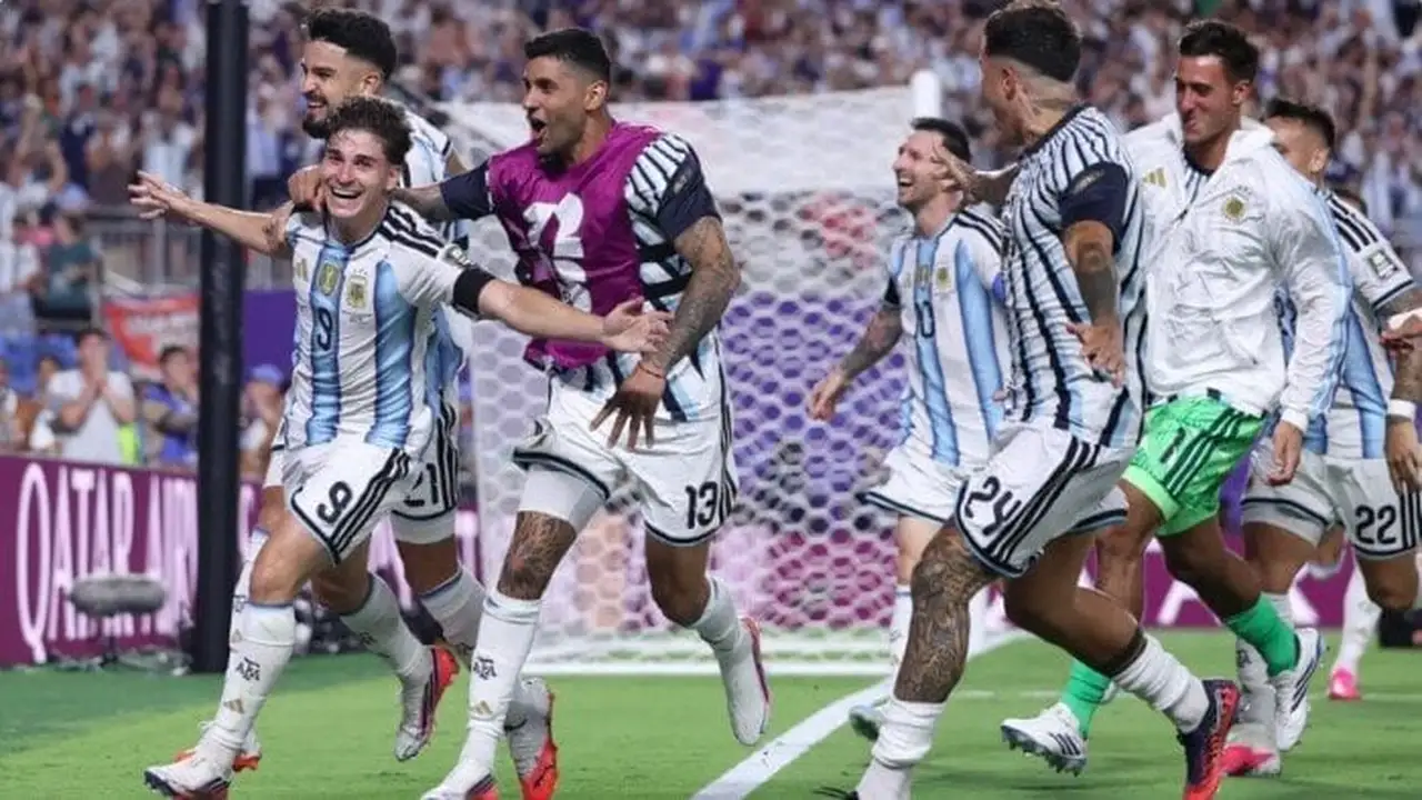 الأرجنتين تواجه تحديًا تاريخيًا ضد إسبانيا في نهائي كأس العالم